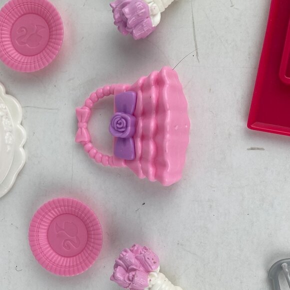 Barbie Accessories Lot Cake Purses Flowers Vintage Blue Purse American Girl Doll - Picture 5 of 11